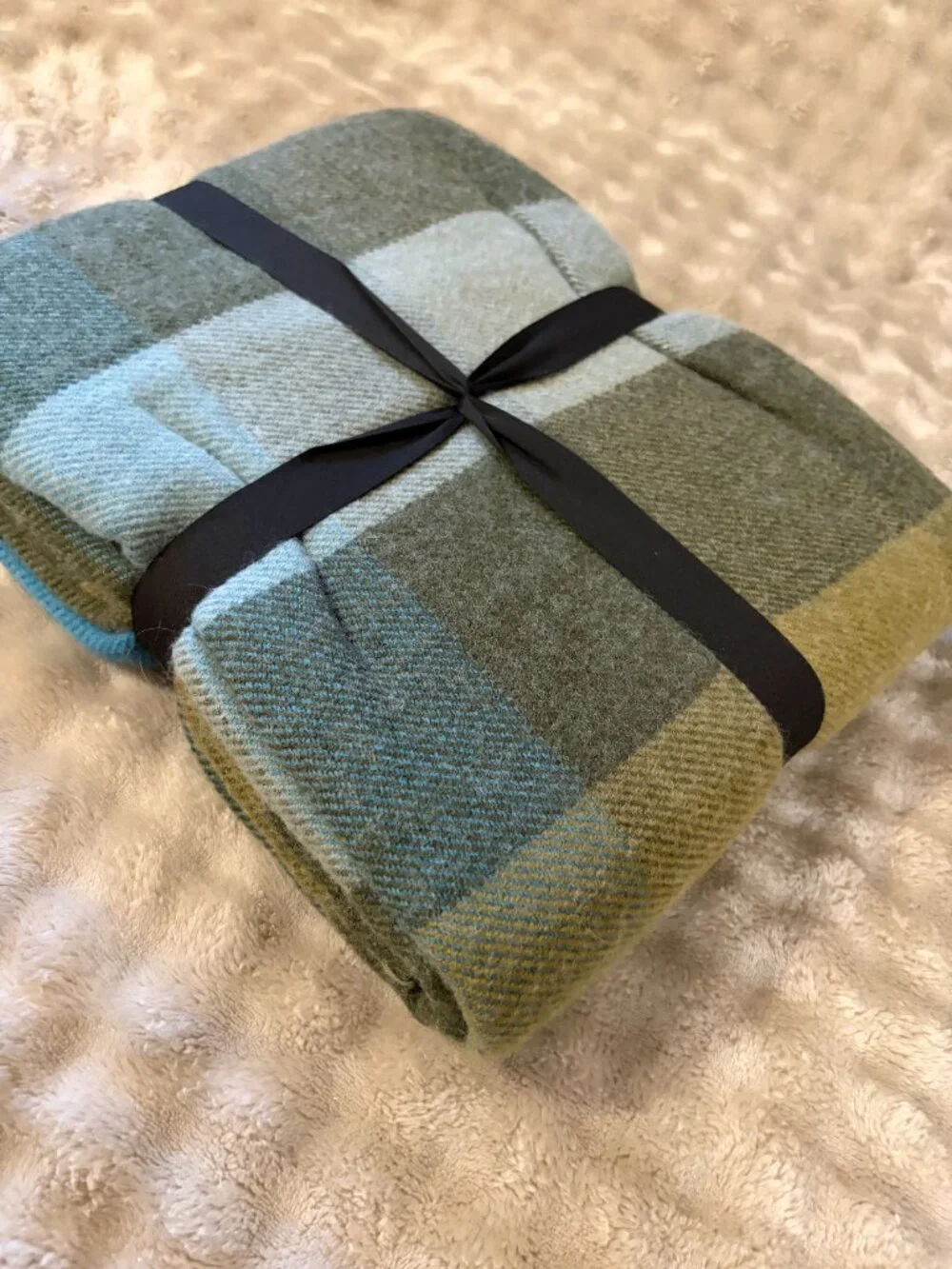 Blue Woolrich Oversized Throw Blanket large Plaid Reverse comfy holiday decor